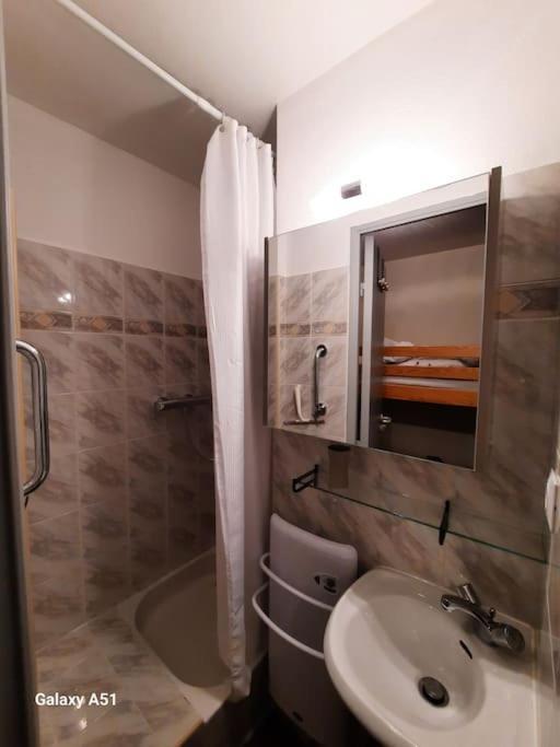 4 Pers Avec Parking Souterrain Apartment